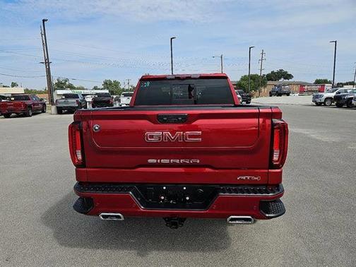 2025 GMC Sierra 1500 AT4