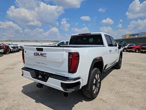 2025 GMC Sierra 2500 Denali