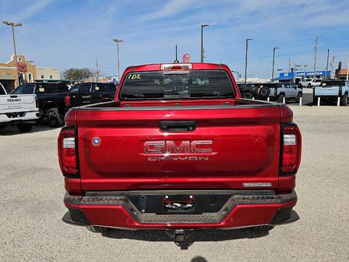 2025 GMC Canyon 2WD Elevation