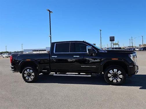 2025 GMC Sierra 2500 Denali