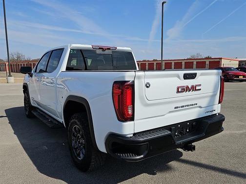 Summit White 2024 GMC Sierra 1500 AT4X