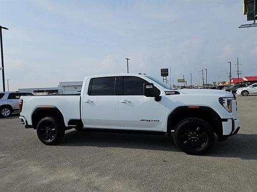 2025 GMC Sierra 2500 AT4