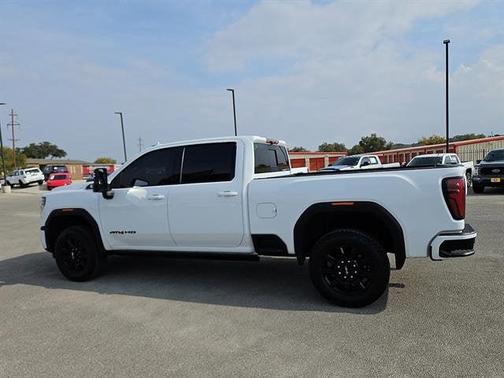 2025 GMC Sierra 2500 AT4