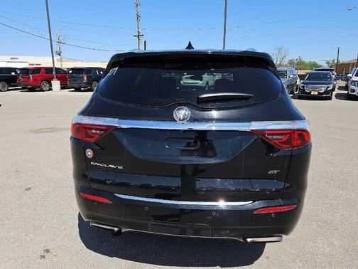 2022 Buick Enclave Essence