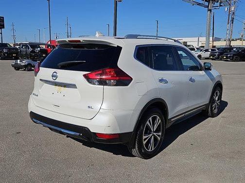 2017 Nissan Rogue SL