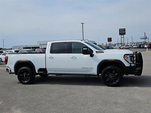 2022 GMC Sierra 2500 AT4