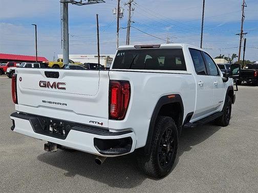 2022 GMC Sierra 2500 AT4