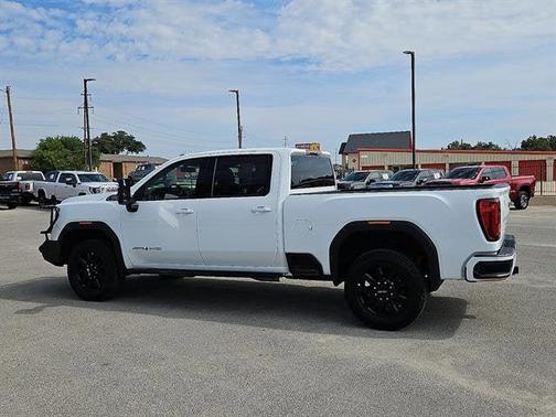 2022 GMC Sierra 2500 AT4