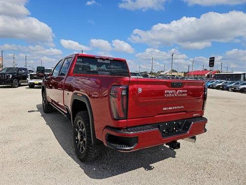 2025 GMC Sierra 2500 AT4