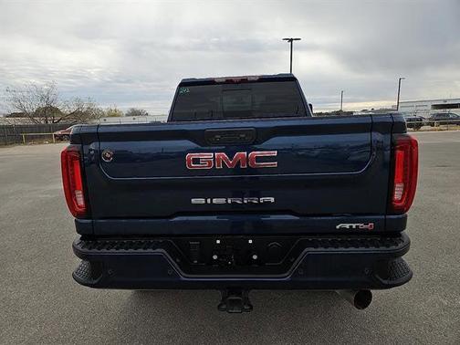 2022 GMC Sierra 2500 AT4