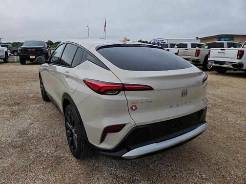 Ceramic White 2026 Buick Envista Sport Touring