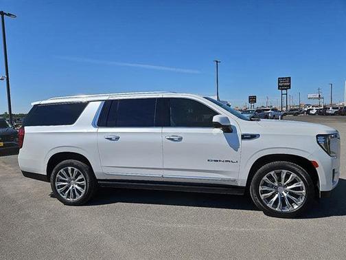 2023 GMC Yukon XL Denali