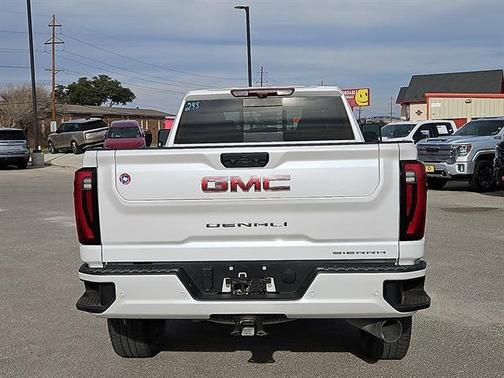 2025 GMC Sierra 3500 Denali