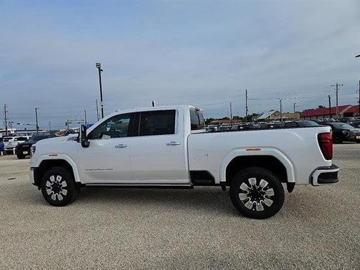 2025 GMC Sierra 2500 Denali