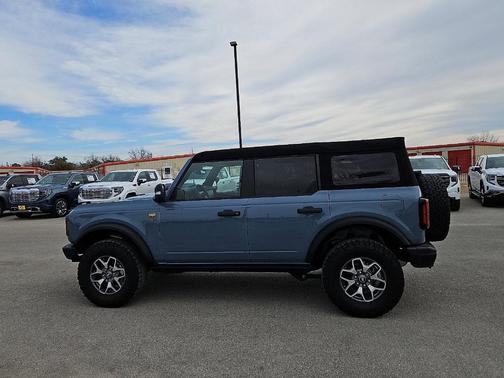 2024 Ford Bronco Badlands