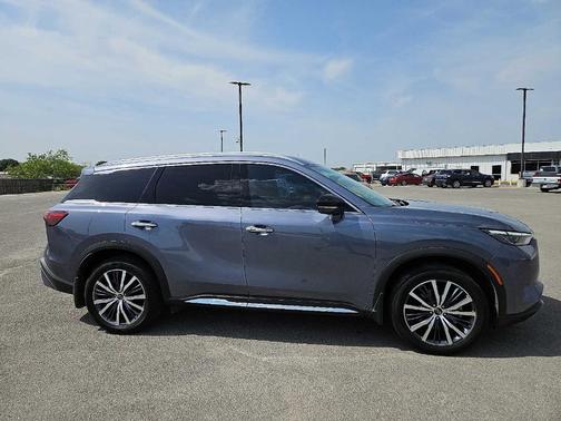 2023 INFINITI QX60 SENSORY