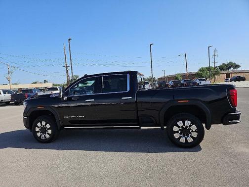 2025 GMC Sierra 2500 Denali
