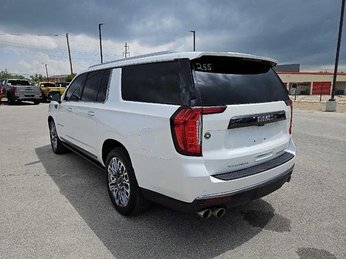 2024 GMC Yukon XL Denali Ultimate