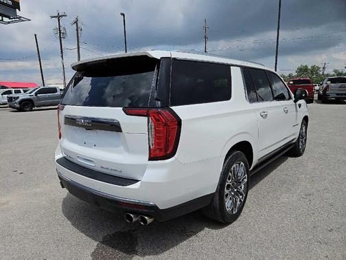 2024 GMC Yukon XL Denali Ultimate