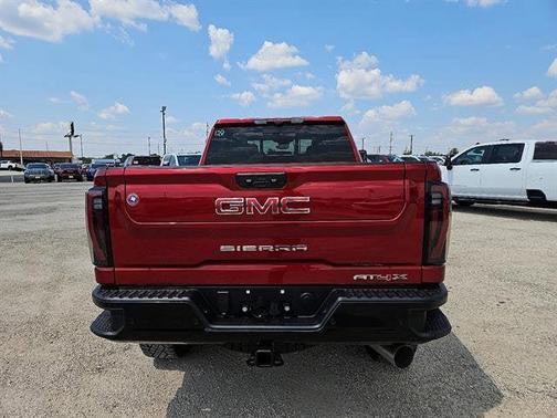 2025 GMC Sierra 2500 AT4X