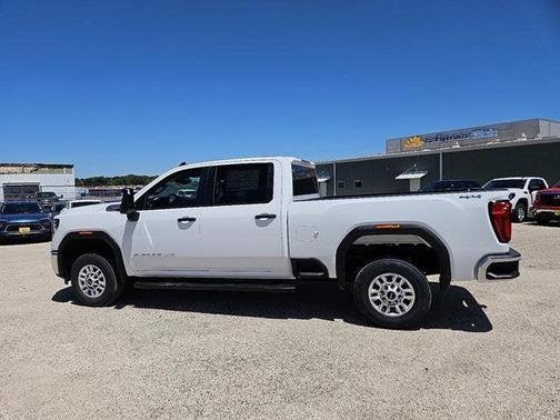 2025 GMC Sierra 2500 Pro