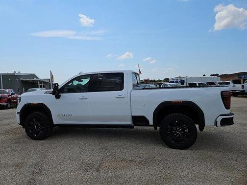 2025 GMC Sierra 2500 AT4