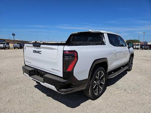 2025 GMC Sierra EV Denali