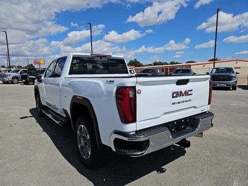 2026 GMC Sierra 2500 SLT