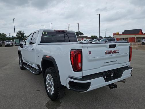 Summit White 2023 GMC Sierra 2500 Denali