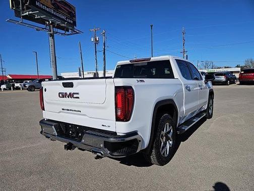 2024 GMC Sierra 1500 SLT