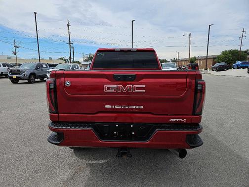 2024 GMC Sierra 2500 AT4