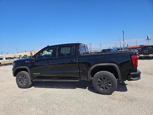 2025 GMC Sierra 1500 AT4X