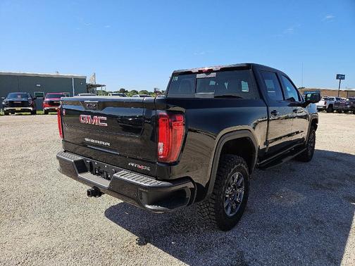 2025 GMC Sierra 1500 AT4X
