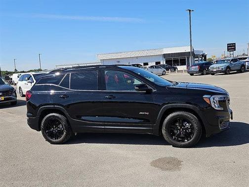 2023 GMC Terrain AT4