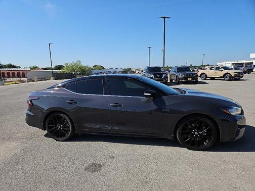 2021 Nissan Maxima Platinum