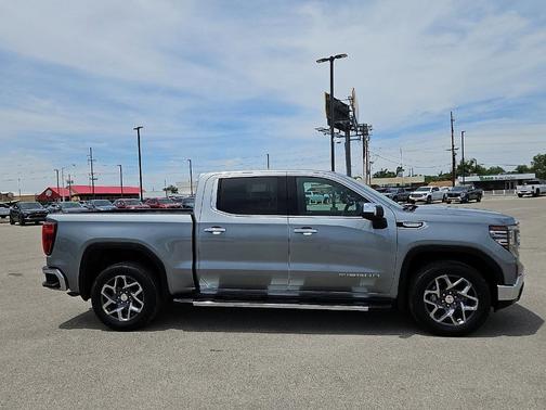 Sterling 2023 GMC Sierra 1500 SLT