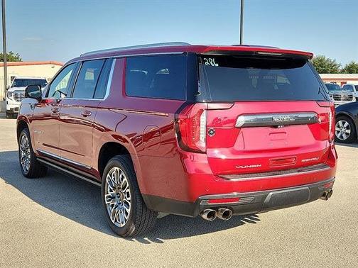2023 GMC Yukon XL Denali Ultimate