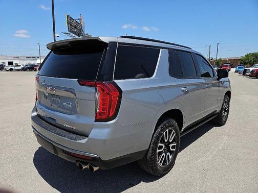 2024 GMC Yukon AT4