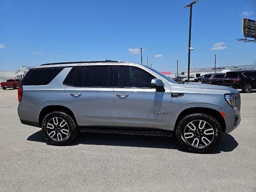 2024 GMC Yukon AT4