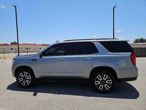 2024 GMC Yukon AT4