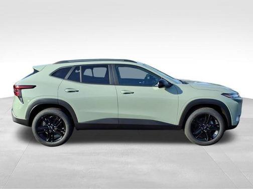 Green 2026 Chevrolet Trax ACTIV