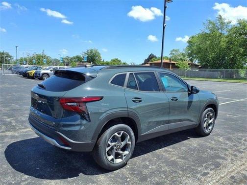 2025 Chevrolet Trax LT