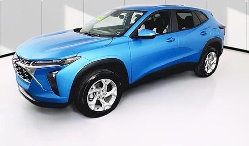 2025 Chevrolet Trax LS