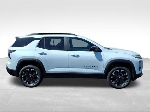 Polar White 2027 Chevrolet Equinox RS