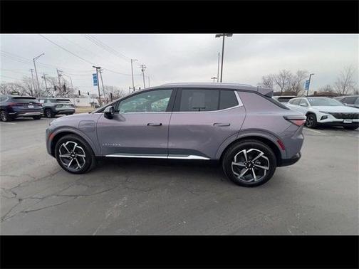 2025 Chevrolet Equinox EV LT 2