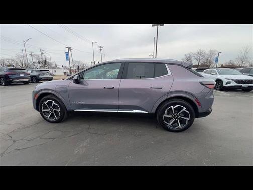 2025 Chevrolet Equinox EV LT 2