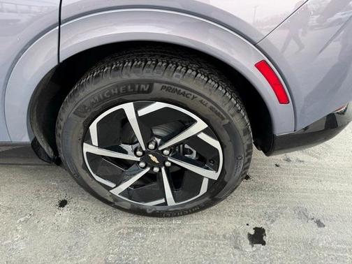 2025 Chevrolet Equinox EV LT 2