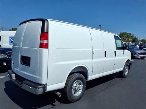 2025 Chevrolet Express 2500 Work Van