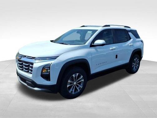 Summit White 2026 Chevrolet Equinox LT