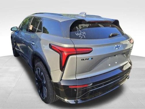 Sterling Gray Metallic 2025 Chevrolet Blazer EV RS
